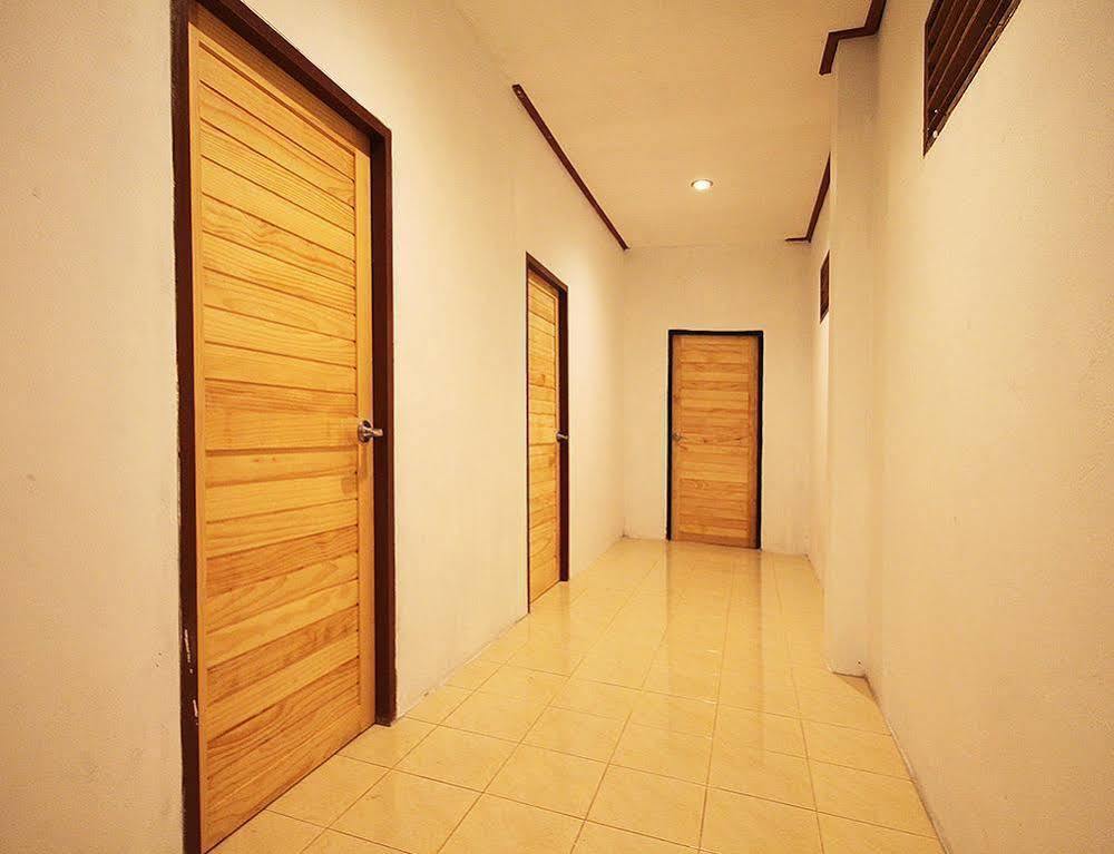 Indy Home Guesthouse 코팡안 외부 사진